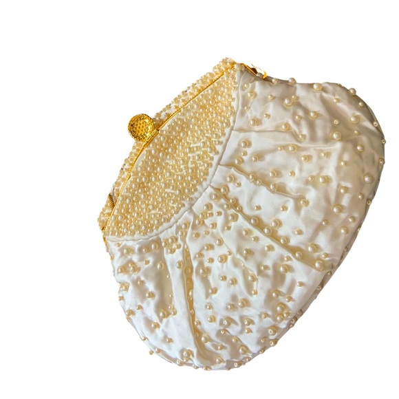 VINTAGE JEWEL CLUTCH w/ CHAIN!! - Picture 1 of 6